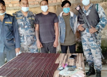 लागुऔषधसहित महोत्तरीबाट दुई युवक पक्राउ