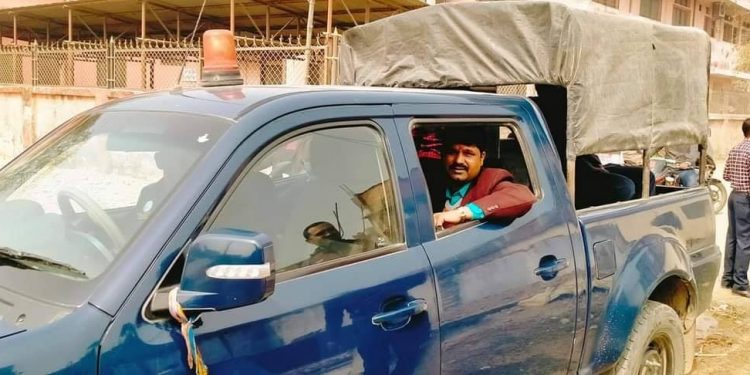 प्रशासकीय अधिकृत सहित ३ जना पक्राउ, मेयर रिहा