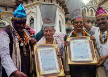 हास्य कलाकार महजोडीलाई यसवर्ष महामुर्खको उपाधि
