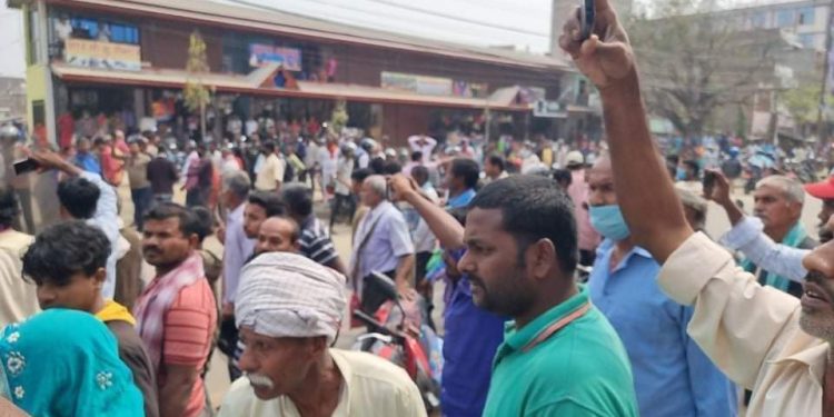 लहान मालपाेत बम विस्फाेटकाे जिम्मा लियाे गाेईत समूहकाे जनतान्त्रिक