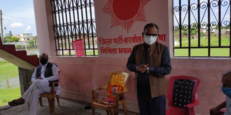 पुर्व सांसद यादवको निधनको शोकमा एमाले पार्टीले झण्डा ३ दिनसम्म झुक्याउने