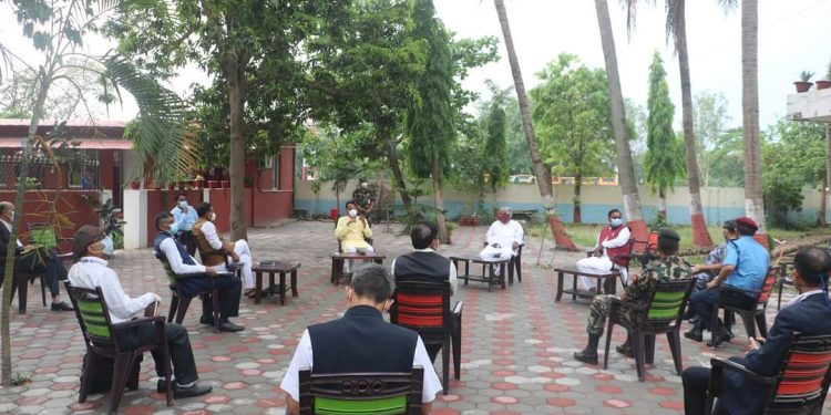 उपचारमा खटेका व्यक्ति संक्रमित भए उपचार खर्च सरकारले व्यहोर्ने