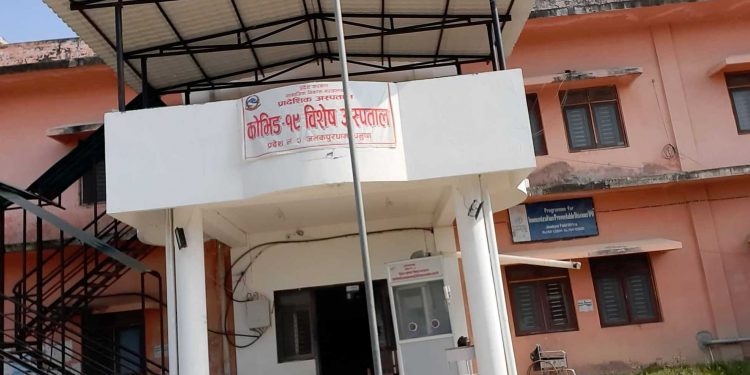 प्रादेशिक अस्पतालको हाल बेहाल : न सरसफाई न त समयमा औषधि