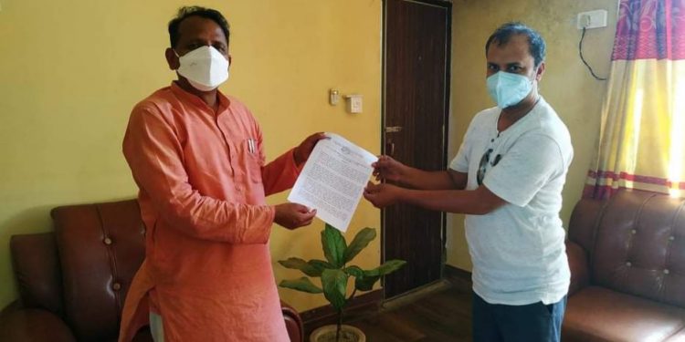 सामुदायिक रेडियोका समस्या समाधान गर्नुपर्ने अकाेराबकाे मांग