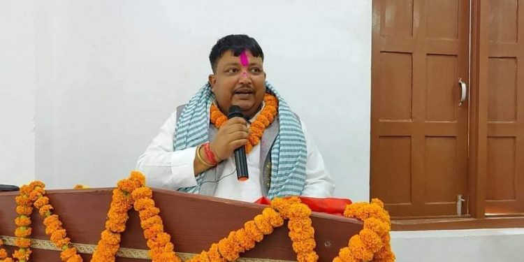 सर्लाहीमा कांग्रेसकाे  वडा अधिवेशन शुरू, कार्यक्रममै मन्त्री सिंहमाथि आक्रमण