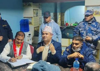प्रहरी भ्यानकाे ठक्करबाट मृत्यु भएका परिवारलाई १० लाख रूपैया क्षतिपुर्ति