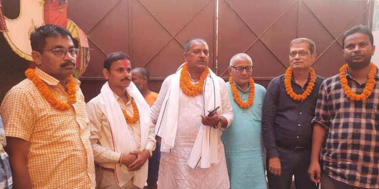 स्वतन्त्रबाट जितेका वडाध्यक्ष साह गरे कांग्रेस प्रवेश, जनताकाे सेवा गर्न पुरानै घरमा फर्के