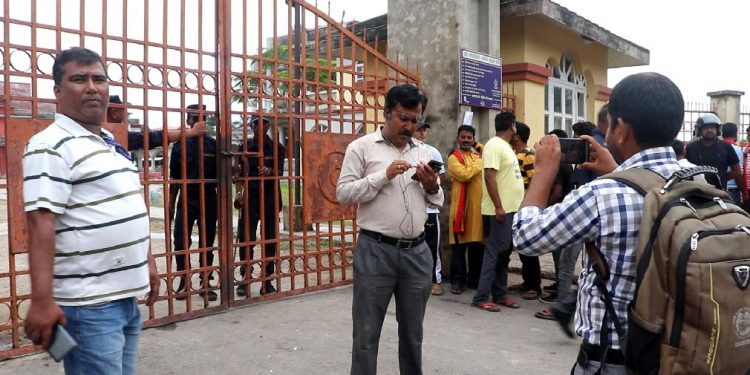 जनकपुरधाम मतगणनामा सञ्चारकर्मीको प्रवेशमा रोक : सूचना प्रवाह समेत फितिलो