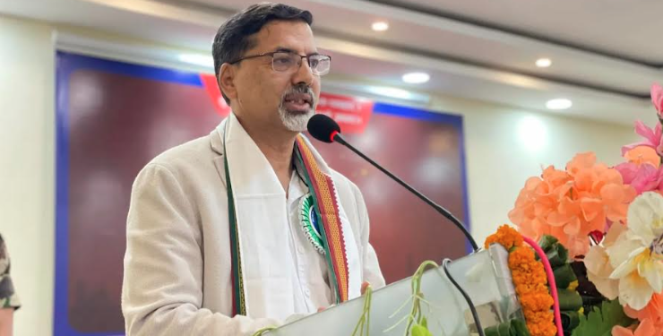 सर्वाेच्चले राेक लगाएका निजगढ विमानस्थल बनाउने मन्त्री शर्माकाे प्रतिबद्धता