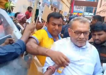 जनकपुरधामका उपमेयर साहमाथि मुक्का र चप्पल प्रहार