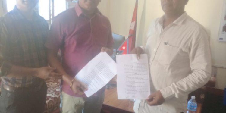 सबैलाका मतदाताहरूलाई चेम्बर्सले निशुल्क दन्त उपचार गर्ने सम्झाैता