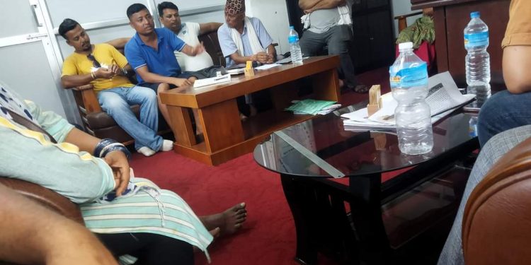बर्दिबास कृष्णाष्टमी मेलामा प्रहरीले गरेकाे ताेडफाेड घटनामा ४ बुंदे सहमति