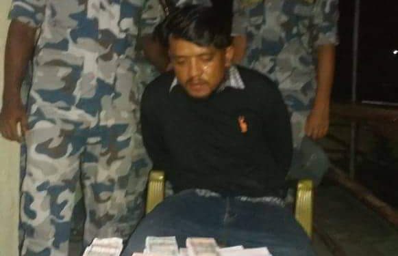 नक्कली नोटको नमूना कागजातसहित सर्लाहीबाट एक पक्राउ