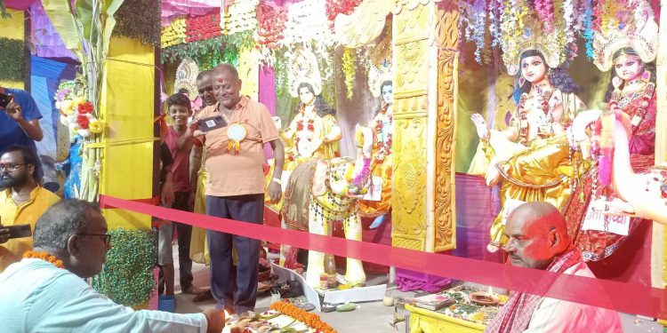 मिल्स एरियामा भव्यताका साथ मनाइदै ईन्द्रपुजा