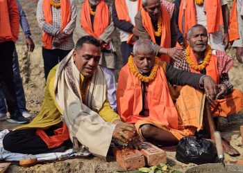 धानुकको दलान र खतबेको मन्दिर शिलान्यास