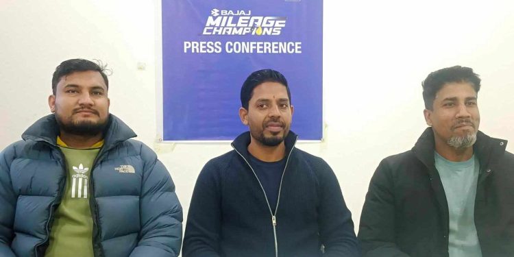 बजाजले पल्सर १२५ माइलेज प्रतियोगिता आयोजना गर्दै