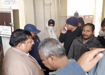 स्वास्थ्यमन्त्री सस्ताे स्टंट : बिचौलिया भनी एनजीओकर्मी थुनाए
