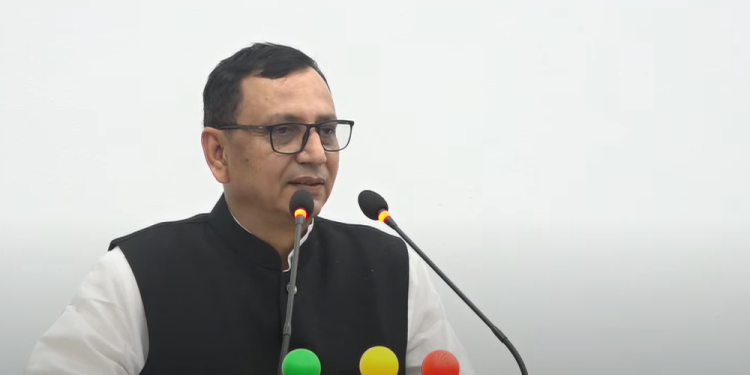 मुख्यमन्त्री गैरजिम्मेवार, भन्छन् ‘विश्वासको मत लिन जरुरी छैन’