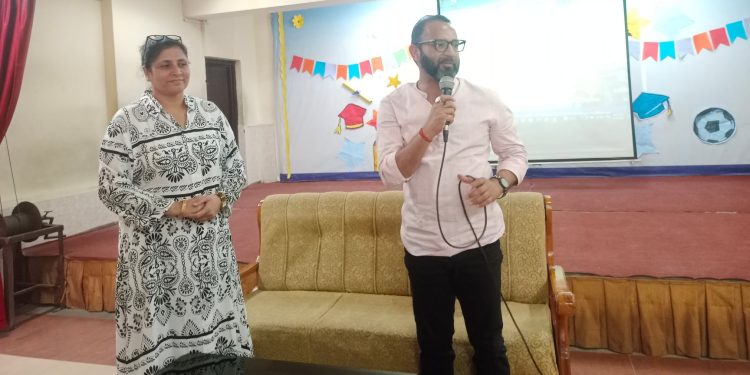 अक्षर विद्यामन्दिरमा अक्सफोर्डको सिकाई पद्धति