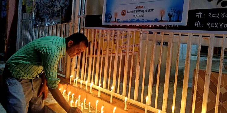 सरकारले बिर्सेकाे लाेकतन्त्रलाई गैससले स्मरण गराउंदै