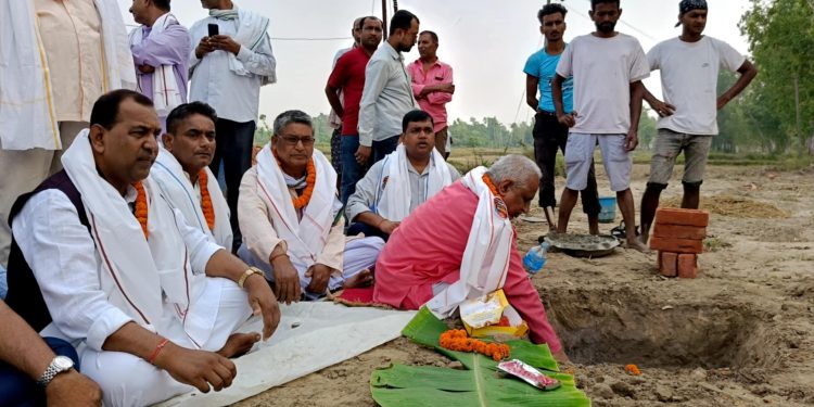 उर्जामन्त्री यादवको सहृदयता : स्थानीय वृद्बाधबाट शमशानघाटको शिलान्यास