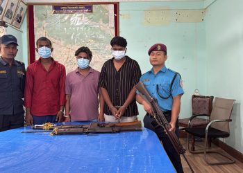लाेकसेवा आयाेग प्रहरीका हतियार लुट्ने तीनजना पक्राउ