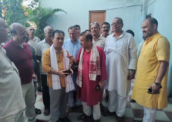 पार्टी कार्यालय र नेताहरुको क्षतिग्रस्त संरचनाको कांग्रेस महामन्त्री शर्माले गरे अवलोकन