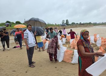 निवर्तमान मन्त्री यादवको सक्रियतामा औरही खोलामा तत्काल अस्थायी तटबन्ध निर्मण