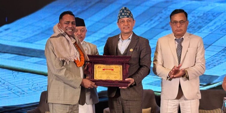 मटिहानीलाई उत्कृष्ट नगरपालिकाको अवार्ड