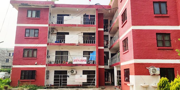 कारवाही भएन अनियमितता गर्ने मन्त्रीहरुलाई