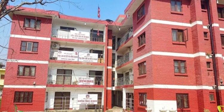 प्रदेशमा मन्त्रालय संख्या घटाउने प्रस्ताव सिफारिस
