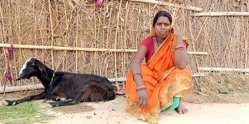 विभेद र गरीबीसंग संघर्ष गर्दै साेनादेवी